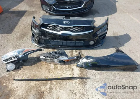 2020 Kia Forte Lxs z USA, uszkodzony, nr VIN 3KPF24AD8LE216879